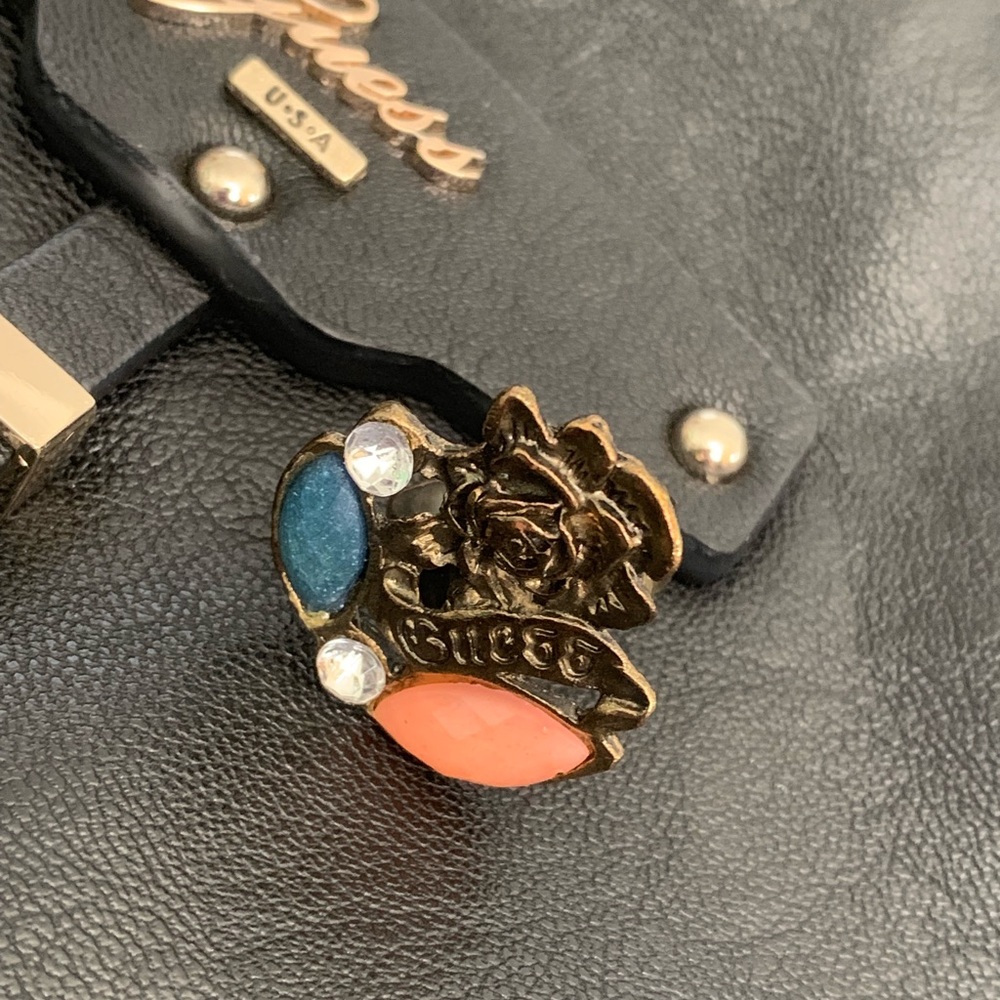 Vintage GUESS Ring one size
